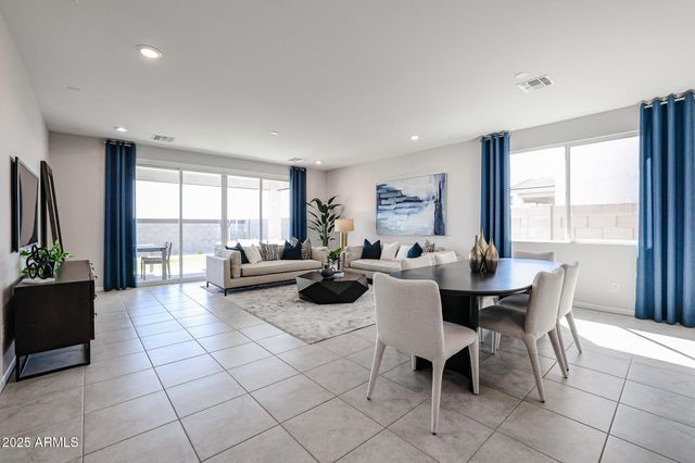 30155 W WINDROSE Drive, Buckeye, AZ 85396