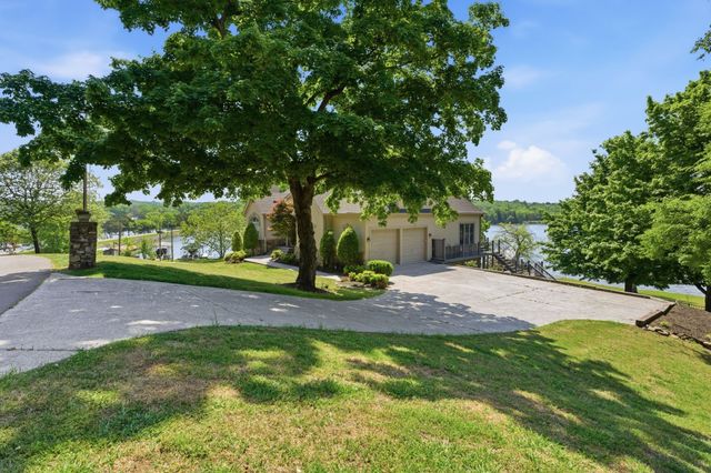 305 Harbor Dr, Old Hickory, TN 37138
