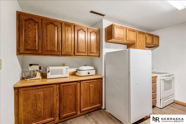 3520 S Hope Court, Lincoln, NE 68502