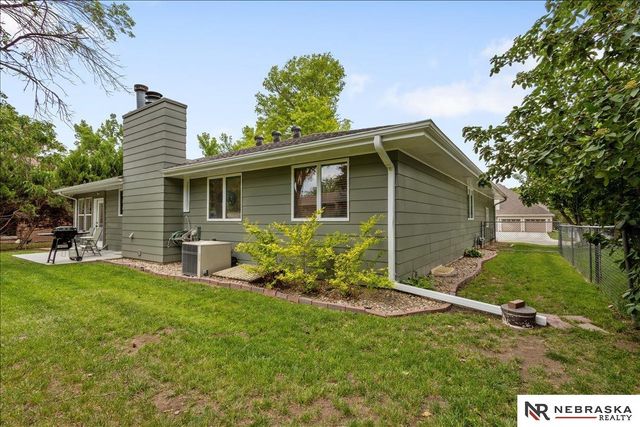 3520 S Hope Court, Lincoln, NE 68502