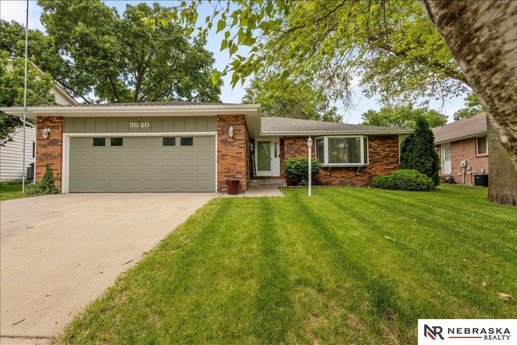 3520 S Hope Court, Lincoln, NE 68502