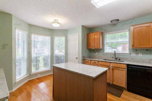 366 Dalhart Drive, Weatherford, TX 76086