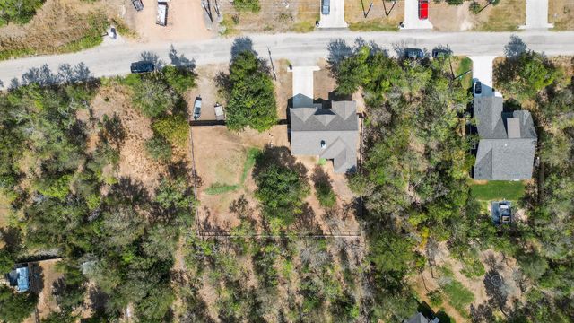 331 Nene LN, Bastrop, TX 78602
