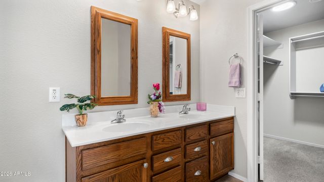 17810 N PHOENICIAN Drive, Surprise, AZ 85374