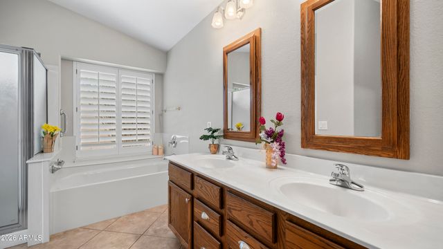 17810 N PHOENICIAN Drive, Surprise, AZ 85374