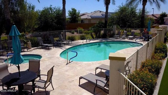 17810 N PHOENICIAN Drive, Surprise, AZ 85374
