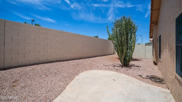 17810 N PHOENICIAN Drive, Surprise, AZ 85374