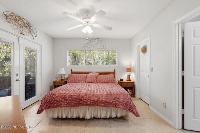 1800 THE GREENS Way 501, Jacksonville Beach, FL 32250