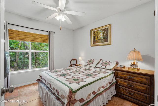 1800 THE GREENS Way 501, Jacksonville Beach, FL 32250