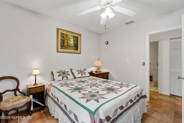 1800 THE GREENS Way 501, Jacksonville Beach, FL 32250