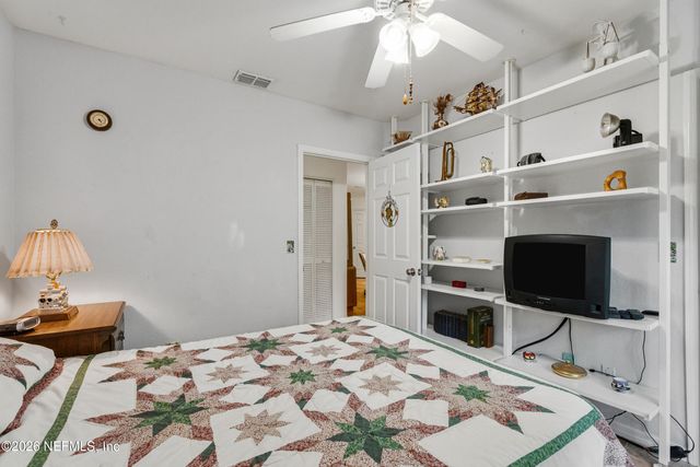 1800 THE GREENS Way 501, Jacksonville Beach, FL 32250