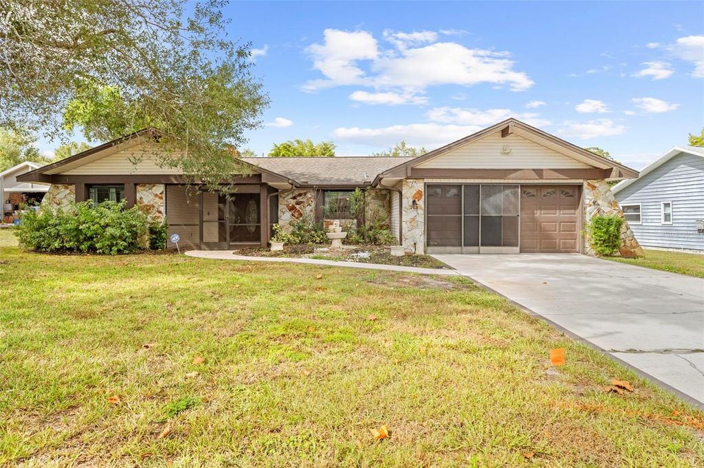 7401 GALLOWAY ROAD, Weeki Wachee, FL 34613
