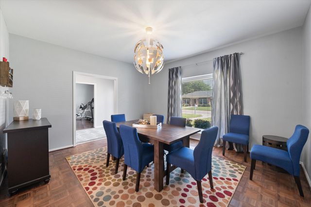 2806 Augusta Lane, Arlington, TX 76012
