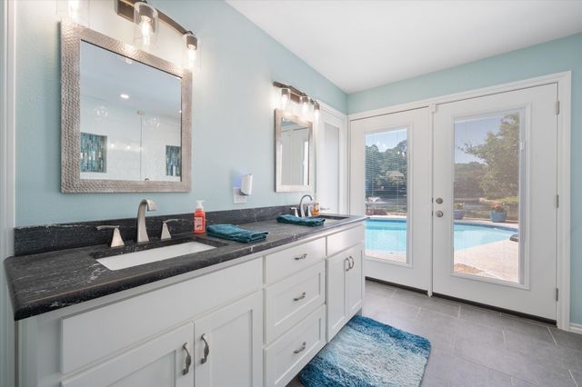 2806 Augusta Lane, Arlington, TX 76012