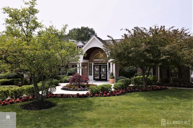 301 Park Knoll, South Brunswick, NJ 08540