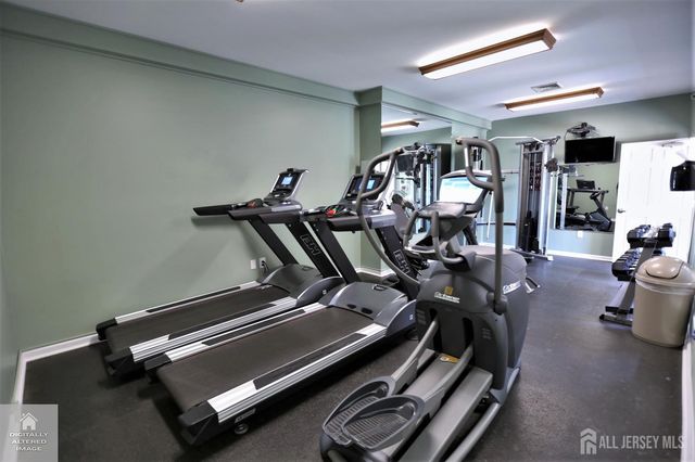 301 Park Knoll, South Brunswick, NJ 08540