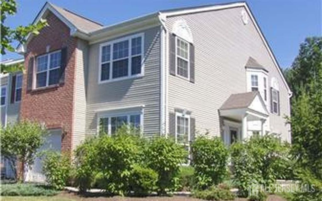 301 Park Knoll, South Brunswick, NJ 08540