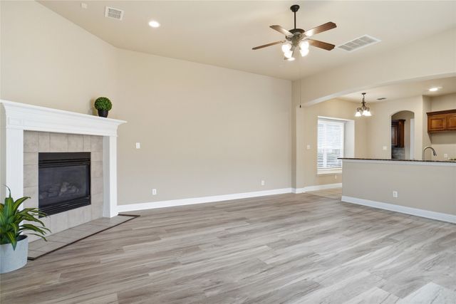 838 San Clemente, Irving, TX 75039