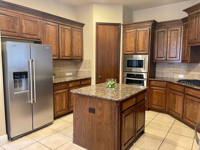 838 San Clemente, Irving, TX 75039