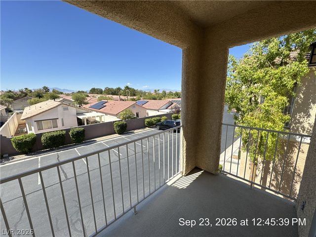 251 South Green Valley Parkway 4722, Henderson, NV 89012