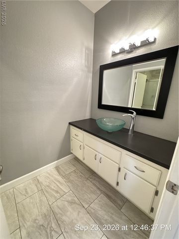 251 South Green Valley Parkway 4722, Henderson, NV 89012