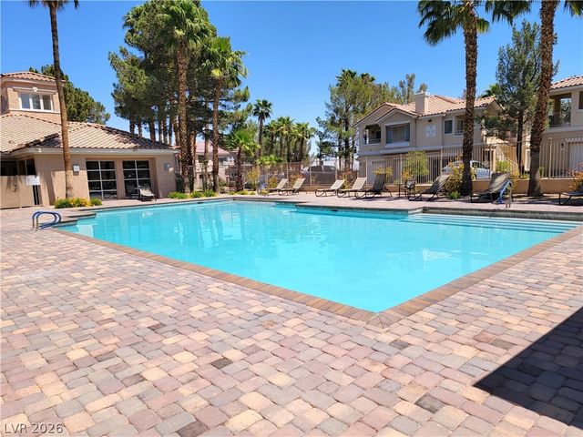 251 South Green Valley Parkway 4722, Henderson, NV 89012