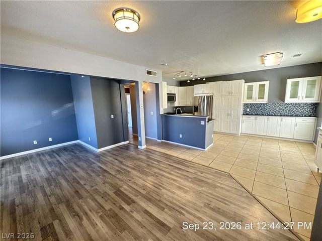 251 South Green Valley Parkway 4722, Henderson, NV 89012