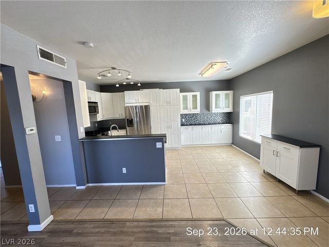 251 South Green Valley Parkway 4722, Henderson, NV 89012