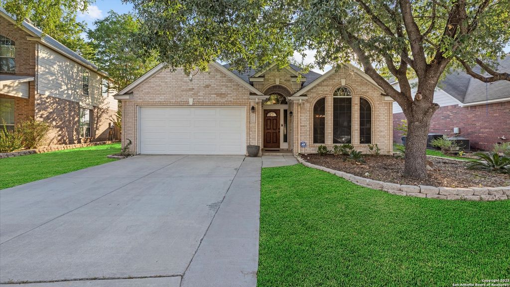 4733 Green Bluff, Schertz, TX 78154