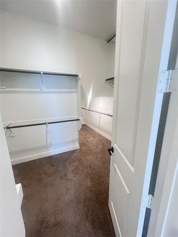 6825 Entwistle Road, Frisco, TX 75034