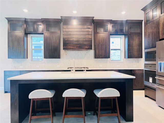 6825 Entwistle Road, Frisco, TX 75034