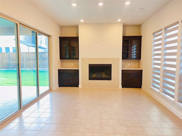 6825 Entwistle Road, Frisco, TX 75034