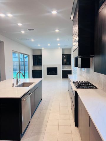 6825 Entwistle Road, Frisco, TX 75034