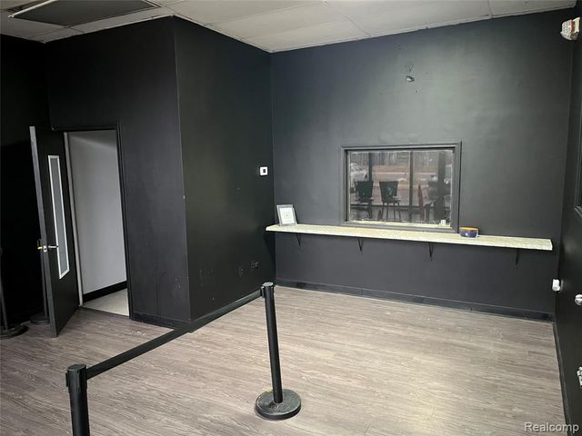 18935 Telegraph, Detroit, MI 48219