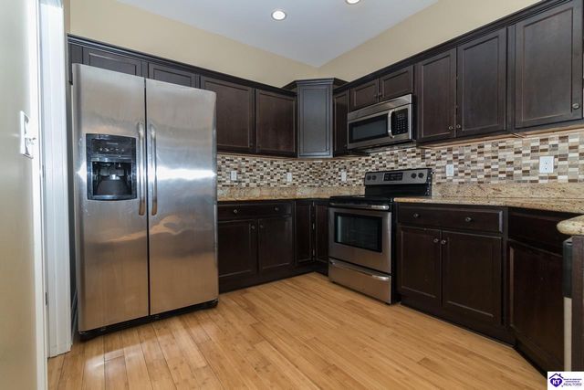 114 Lowball Lane, Vine Grove, KY 40175