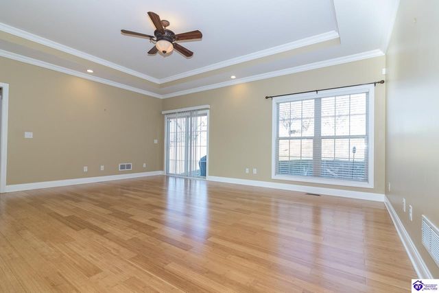114 Lowball Lane, Vine Grove, KY 40175
