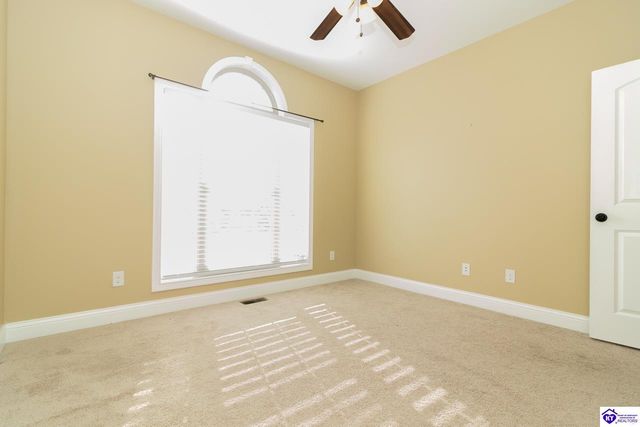 114 Lowball Lane, Vine Grove, KY 40175