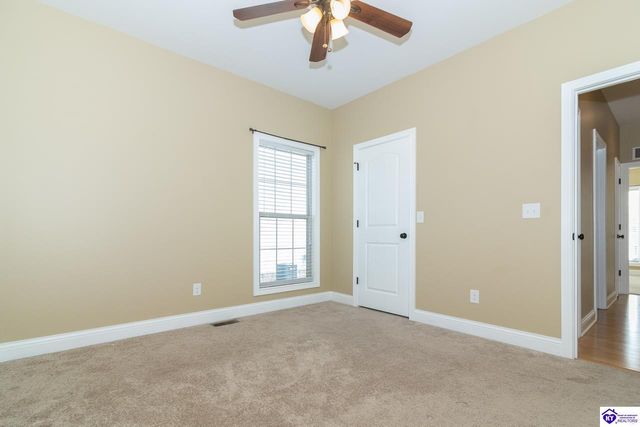114 Lowball Lane, Vine Grove, KY 40175