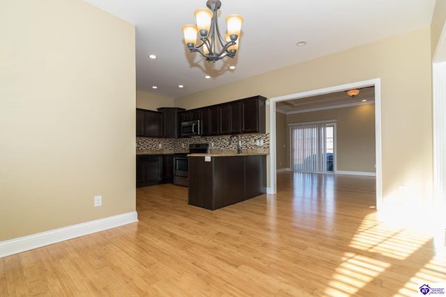 114 Lowball Lane, Vine Grove, KY 40175
