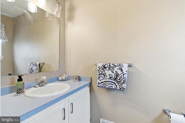 339 SCHOOL HOUSE RD, Williamstown, NJ 08094