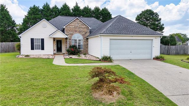 3905 Michaels Creek Way, Loganville, GA 30052