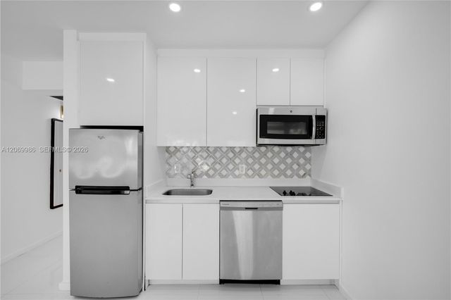 801 15th Street 108, Miami Beach, FL 33139
