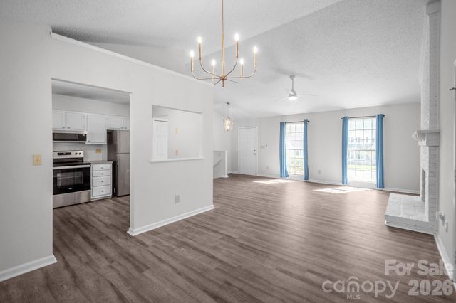 8826 Burnt Umber Drive, Charlotte, NC 28215