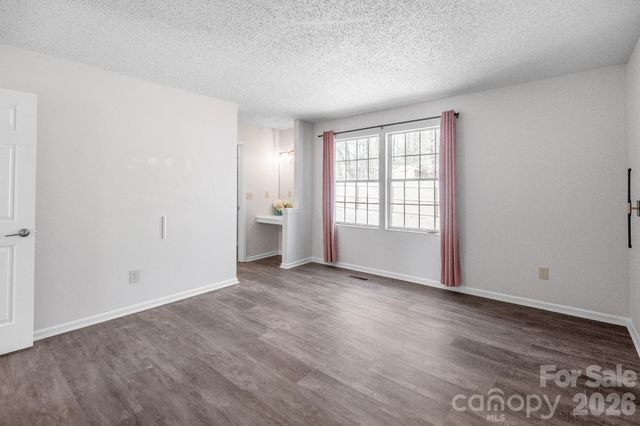 8826 Burnt Umber Drive, Charlotte, NC 28215