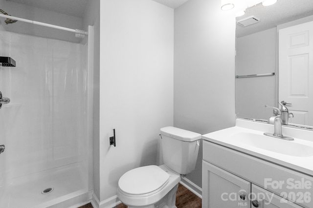 8826 Burnt Umber Drive, Charlotte, NC 28215