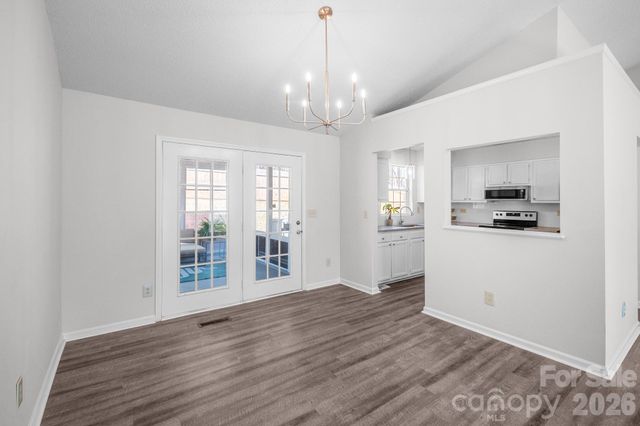 8826 Burnt Umber Drive, Charlotte, NC 28215