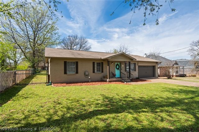 2620 S 57th Street, Fort Smith, AR 72903