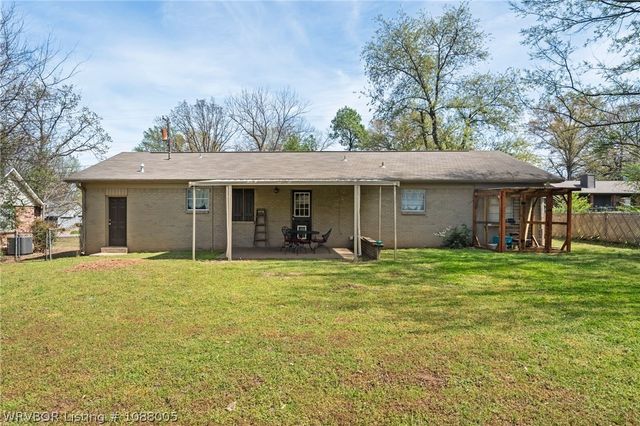 2620 S 57th Street, Fort Smith, AR 72903