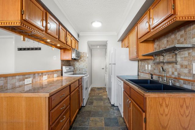 2750 Holly Hall Street 901, Houston, TX 77054
