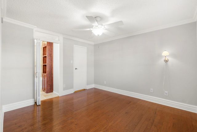 2750 Holly Hall Street 901, Houston, TX 77054